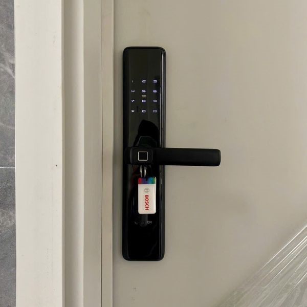 Khóa cửa vân tay cao cấp Bosch ID30